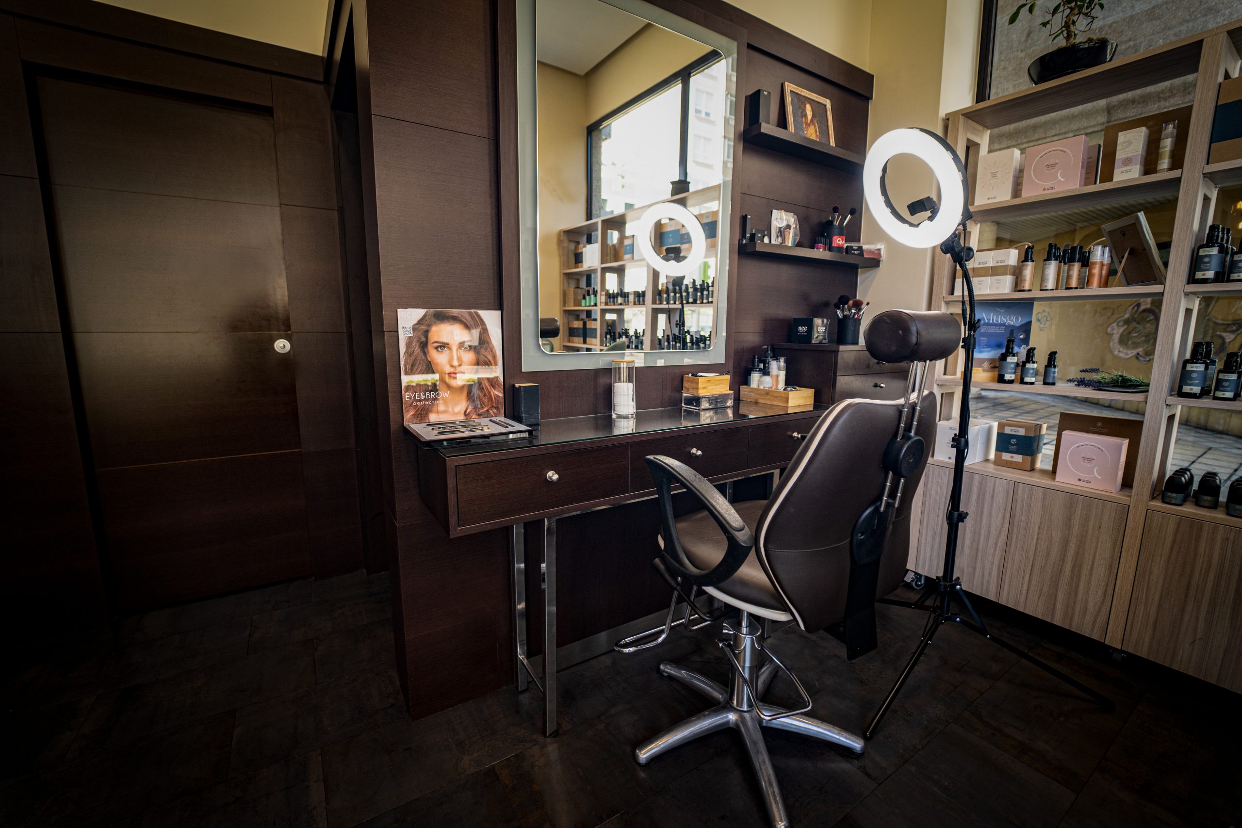 Zona de Maquillaje en Quo Estilismo